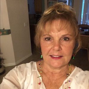 Meet your Posher, Jenifer